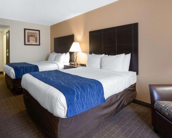 Comfort Inn Oak Ridge image 11