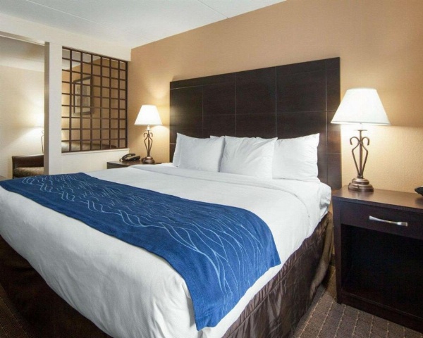 Comfort Inn Oak Ridge image 15