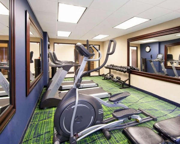 Comfort Inn Oak Ridge image 18