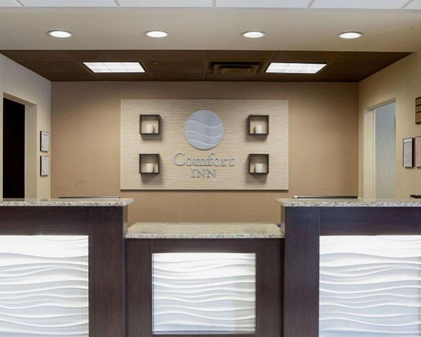 Comfort Inn Oak Ridge image 4